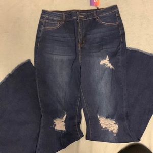 Jeans. (I normally wear a size 12 and these are little bigger, longer)